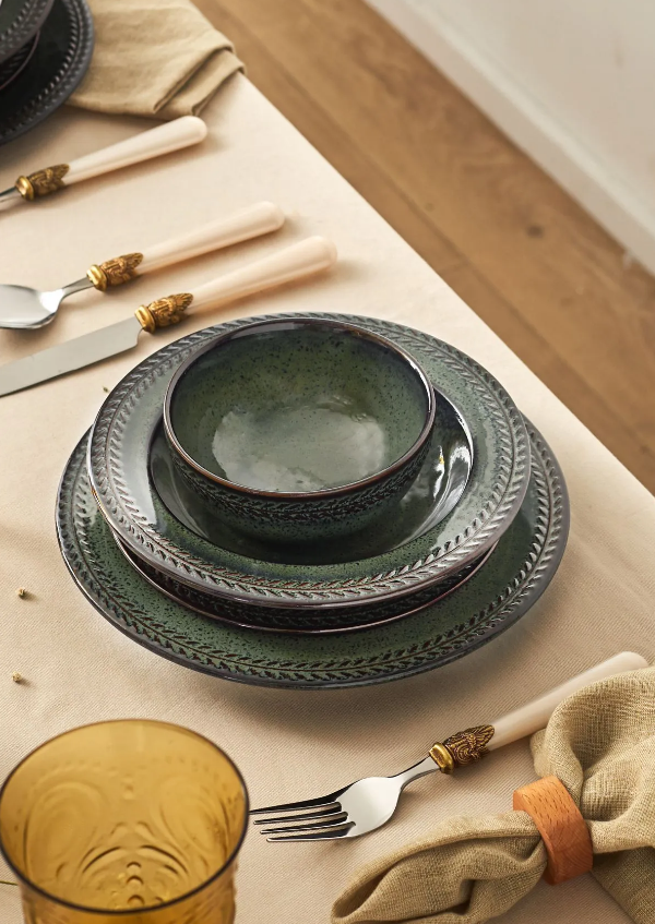 Karaca Basak Reactive 24 Pieces Dinner Set