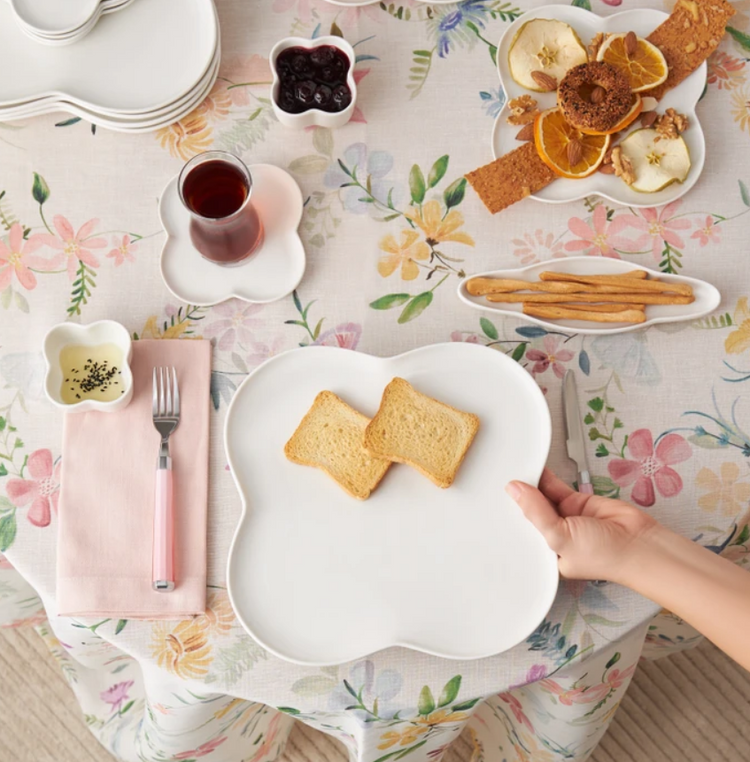 KARACA CLOVER 28-PIECE BREAKFAST SET, WHITE