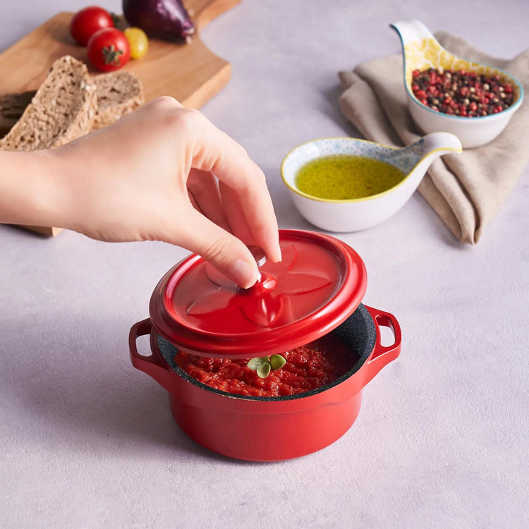 KARACA BIODIAMOND CANDY RED 12 CM CAST IRON POT