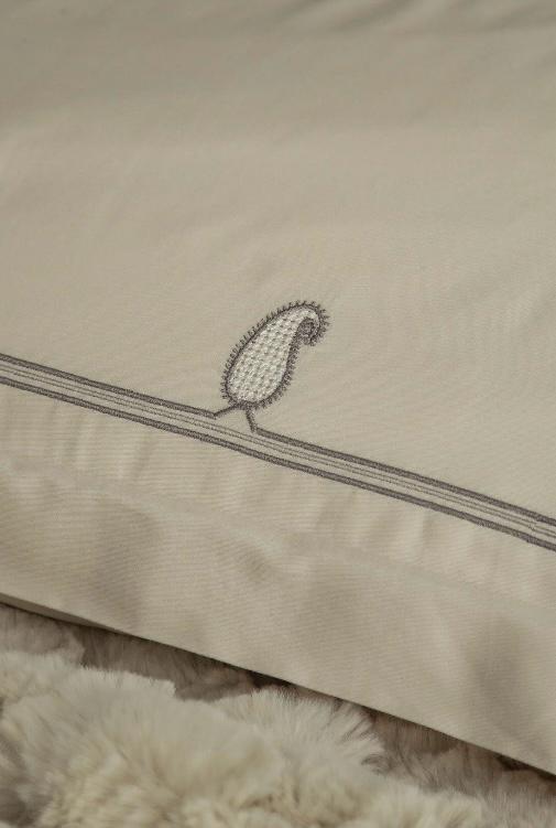 AP DOUBLE BED SPREAD SET SILVERFOX ECRU