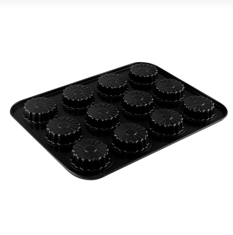 Karaca Papatya 12-Piece Muffin Cake Mold Gray