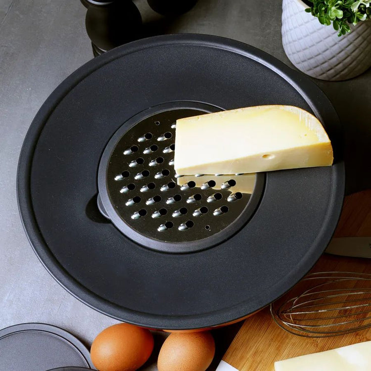Karaca Troy Whisk Set with Grater Red