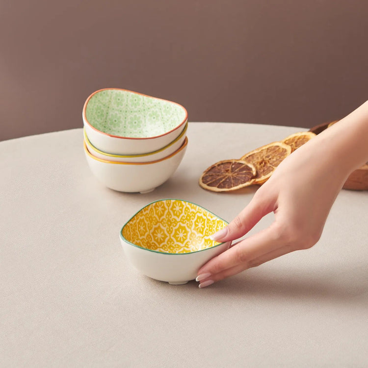 KARACA FLORAL TRIANGLE SNACK BOWL 10 CM YELLOW