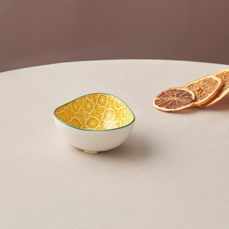 KARACA FLORAL TRIANGLE SNACK BOWL 10 CM YELLOW
