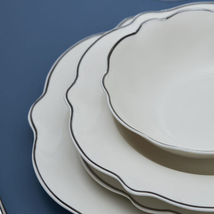 Karaca Daisy Wave Shape with Boat, Platinum