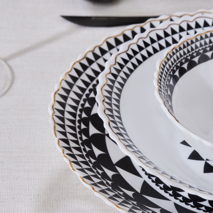 Karaca Black Gold 19 Pieces 6 Person Dinnerware Set