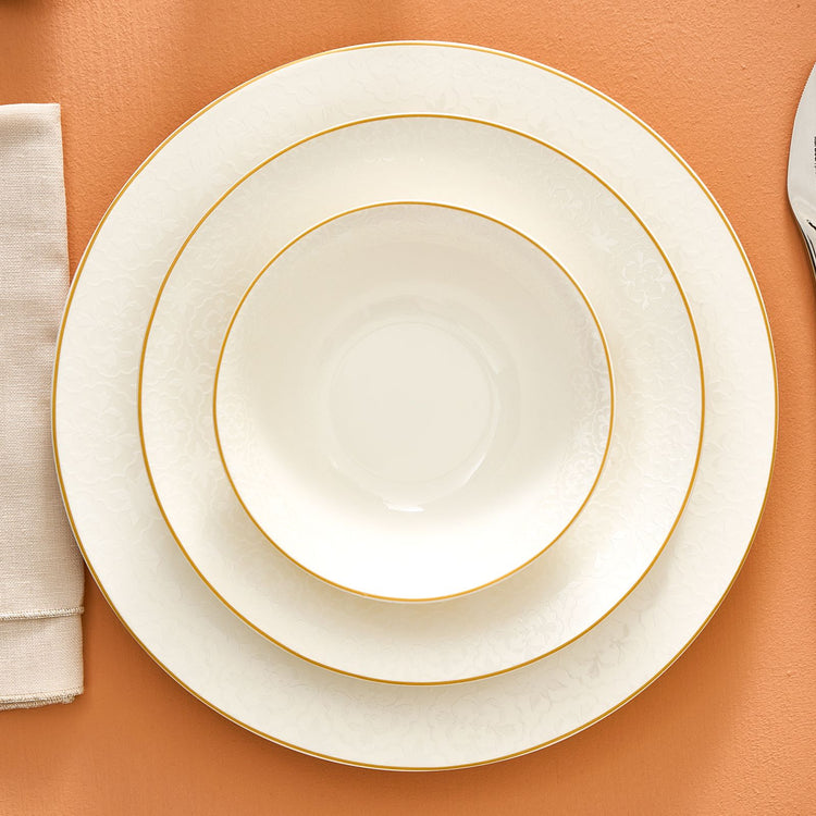 Karaca Lara 24 Pieces 6 Person Porcelain Dinnerware Set, White