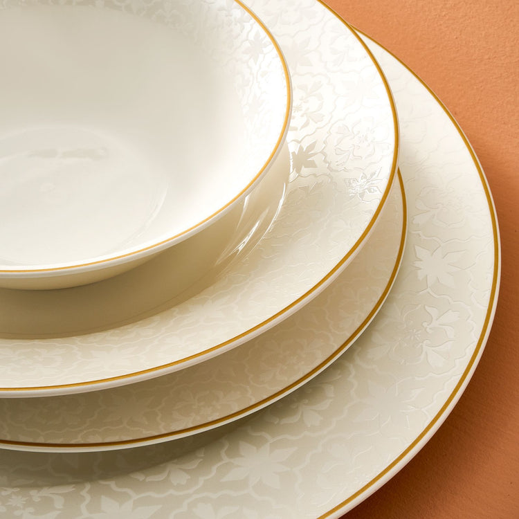 Karaca Lara 24 Pieces 6 Person Porcelain Dinnerware Set, White