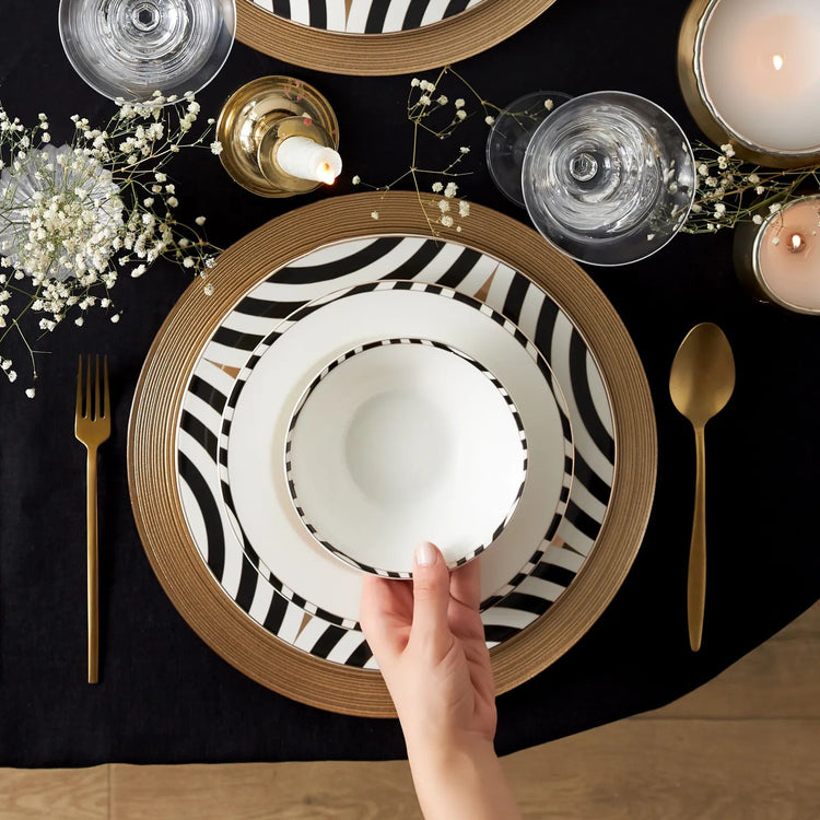 Karaca Roll 24 Pieces 6 Person Dinnerware Set, Black