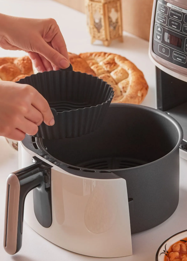 Crick Crack Silicone Airfryer Bakeware Black