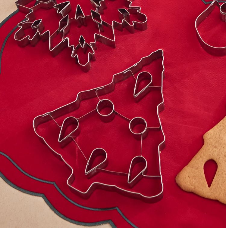 KARACA NEW YEAR 23 PINE TREE COOKIE CUTTER, STEEL